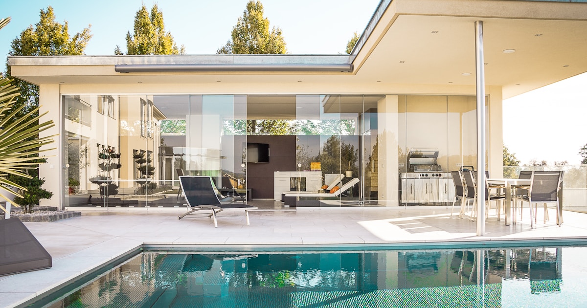 Luxury pool with ocean views at a Puerto Los Cabos villa