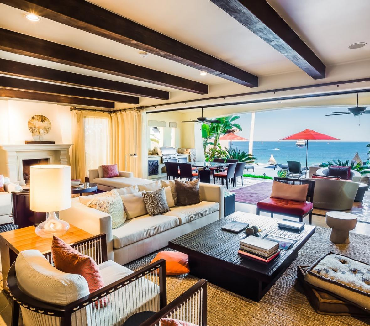 Los Cabos Hotel ADR Breaks $500/Night: What Record Room Rates Mean for Property Investors
