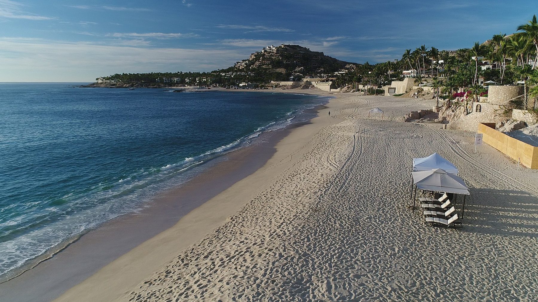 Palmilla Corridor luxury community with beachfront resorts and golf course Los Cabos
