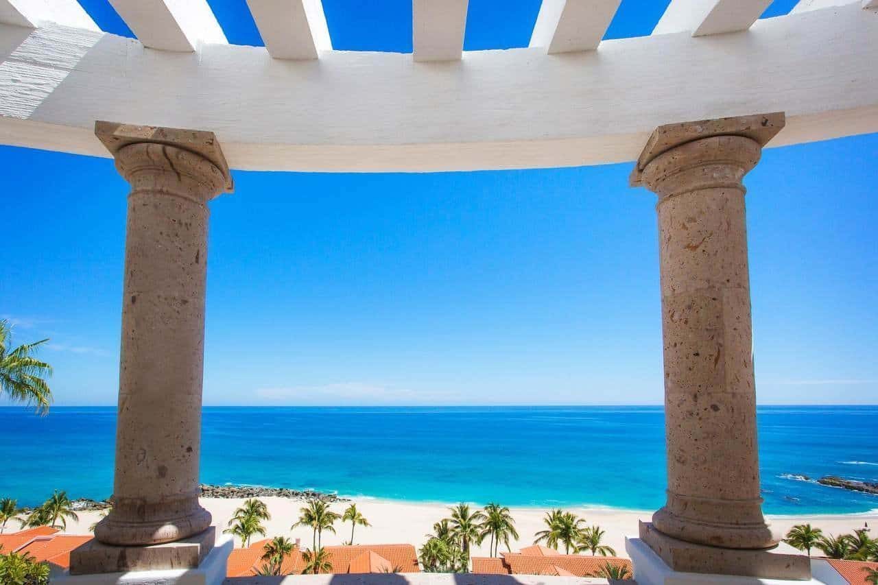 Villas del Mar luxury residences along the One&Only Palmilla beachfront
